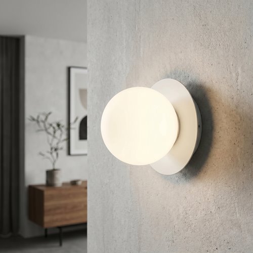 Kinkiet MINERVA K1 WHITE minimalistyczny, klosz, biały