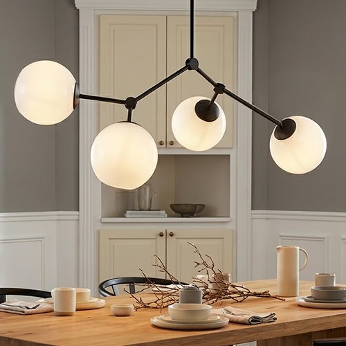 Lampa sufitowa SPACE 4 BL/OPAL kule klosze czarna/biała